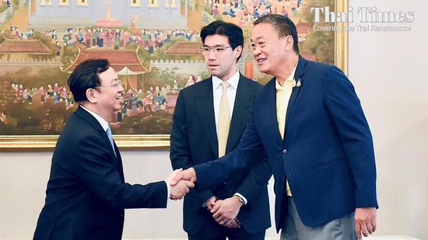比亚迪董事长会见泰国总理